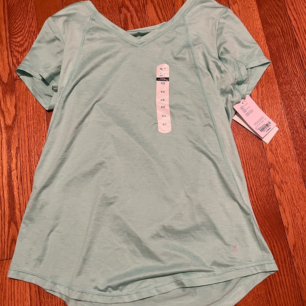 NWT women's athletic shirt